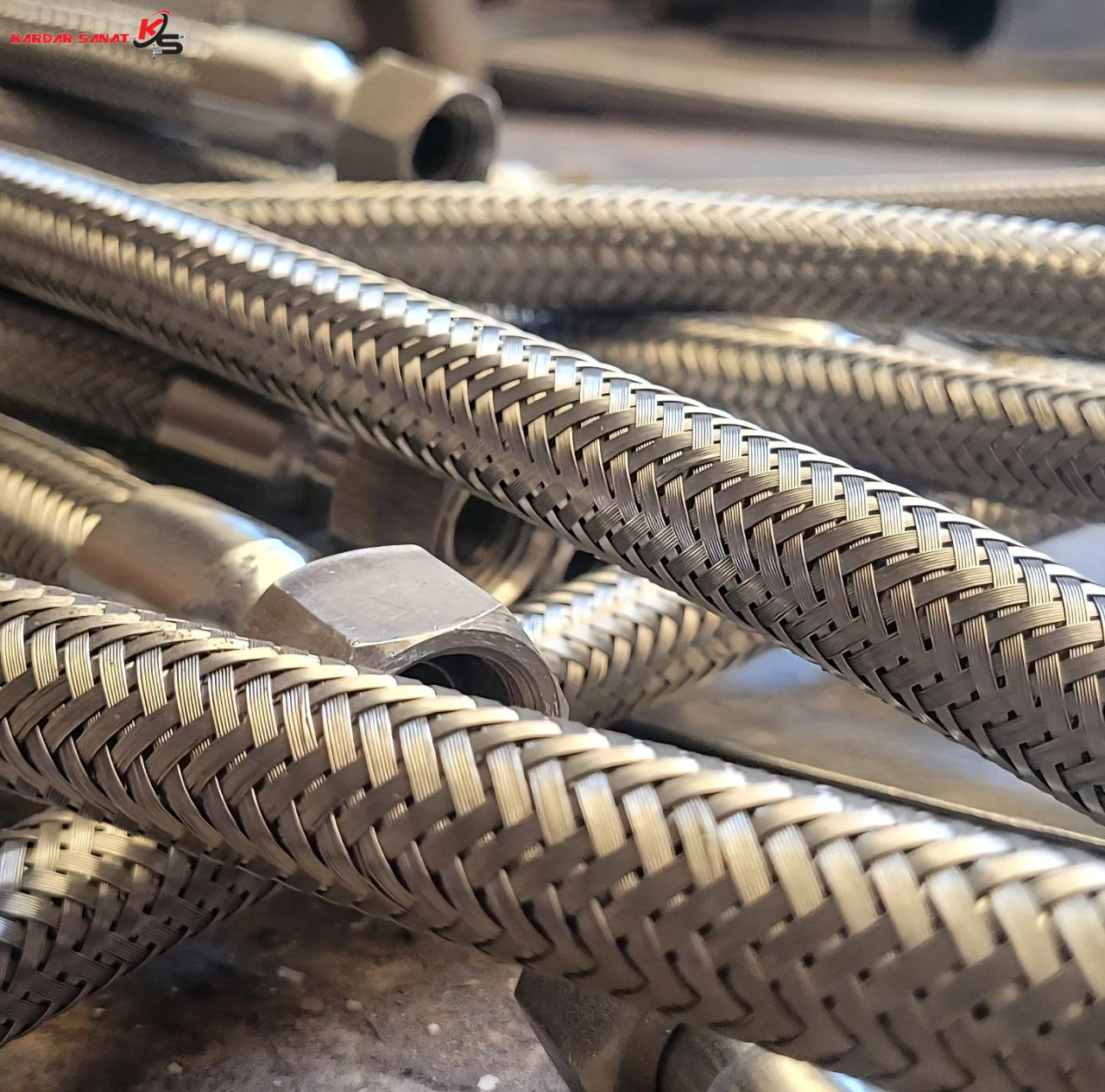  راهکارهای جلوگیری و رفع خرابی شیلنگ‌ خرطومی استیل