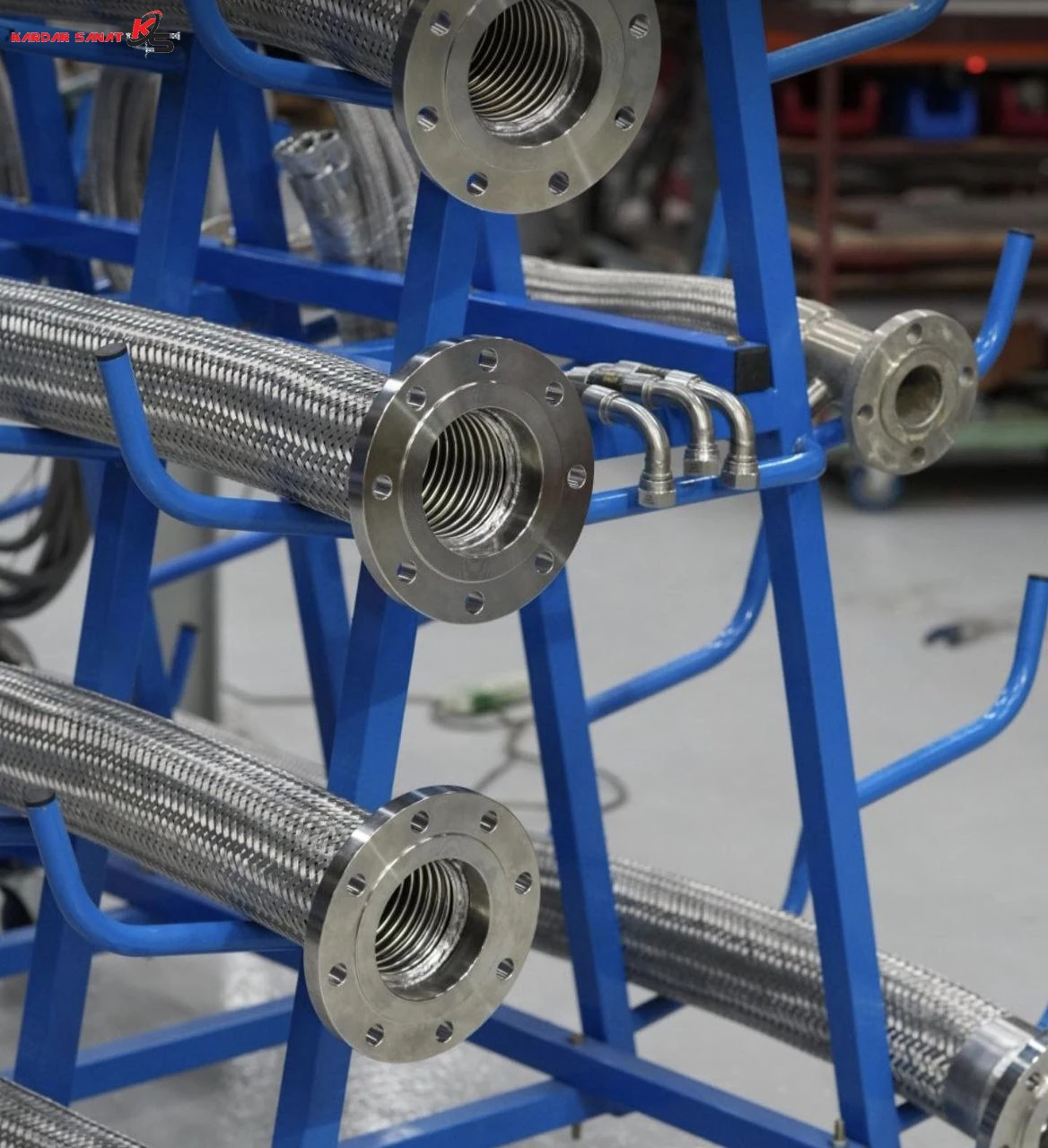 10 تا از صنایع و کاربردهای شیلنگ فلکسیبل فلزی