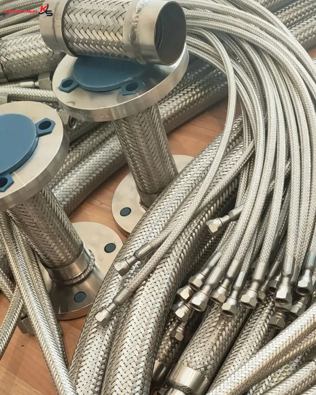 نحوه اندازه‌ گیری طول شیلنگ فلکسیبل فلزی (O.A.L.)