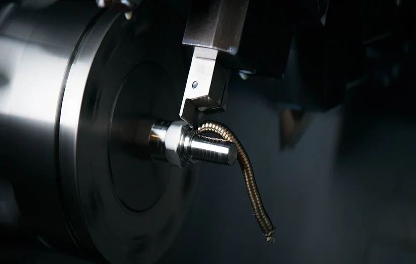 خدمات ماشینکاری تراش CNC: قطعات دقیق و متقارن